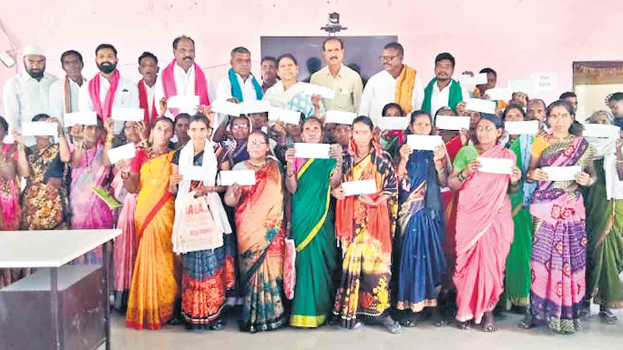 తులం బంగారం ఏమైంది?