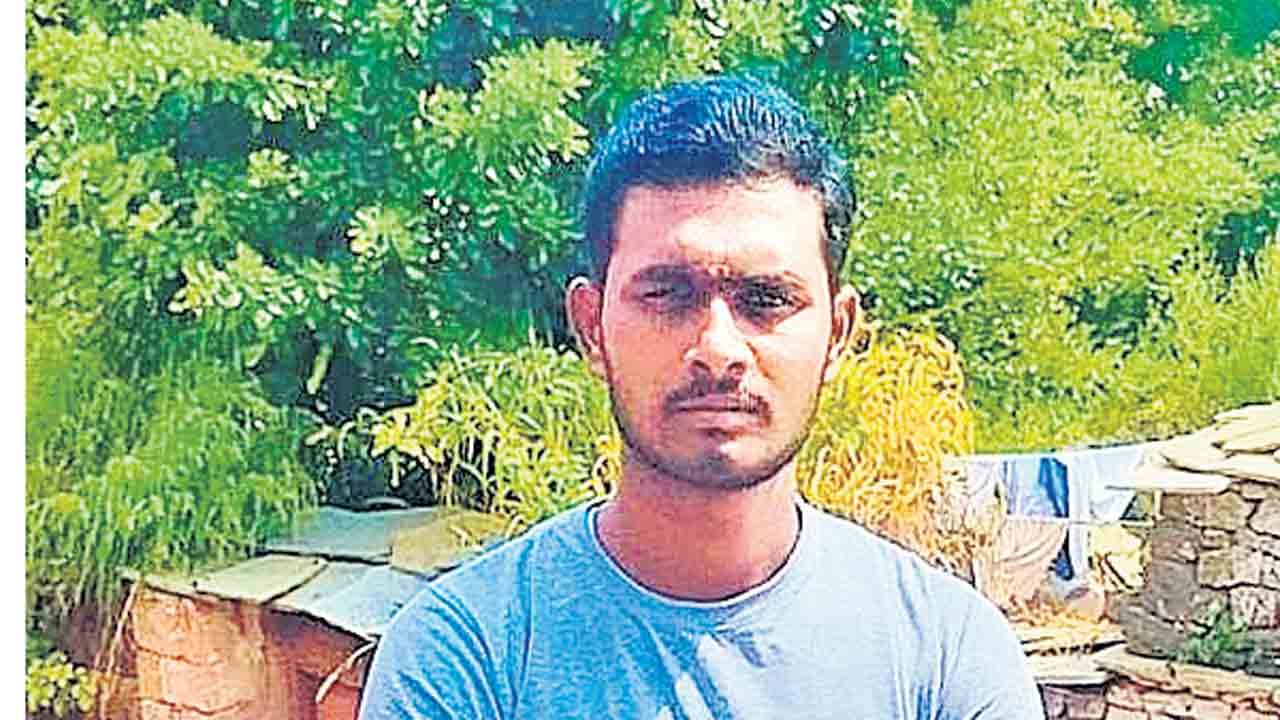 ఆన్‌లైన్‌ బెట్టింగ్‌కు యువకుడు బలి