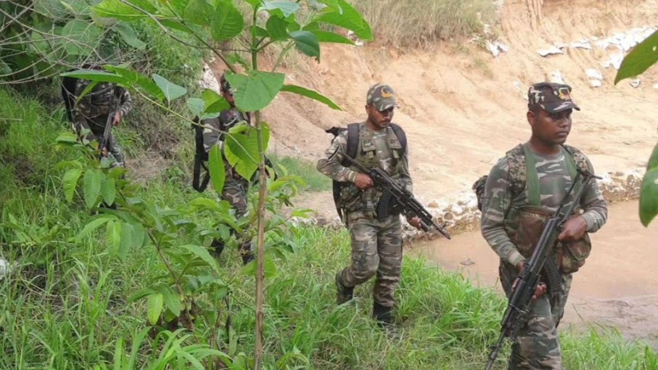 Encounter | జార్ఖండ్‌లో ఎన్‌కౌంటర్‌.. దళ కమాండర్‌ మృతి