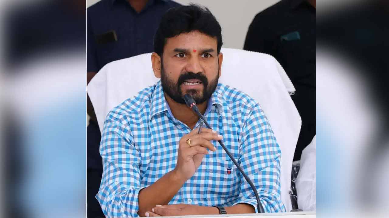 Metuku Anand | కేటీఆర్‌కు ఏసీబీ నోటీసులు.. కాంగ్రెస్ దిగ‌జారుడుత‌నానికి నిద‌ర్శ‌నం : మెతుకు ఆనంద్