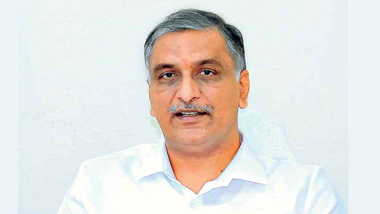 Harish Rao | జవాన్ భూ సమస్యను పరిష్కరించండి.. సిద్దిపేట కలెక్టర్కు హరీశ్రావు ఫోన్