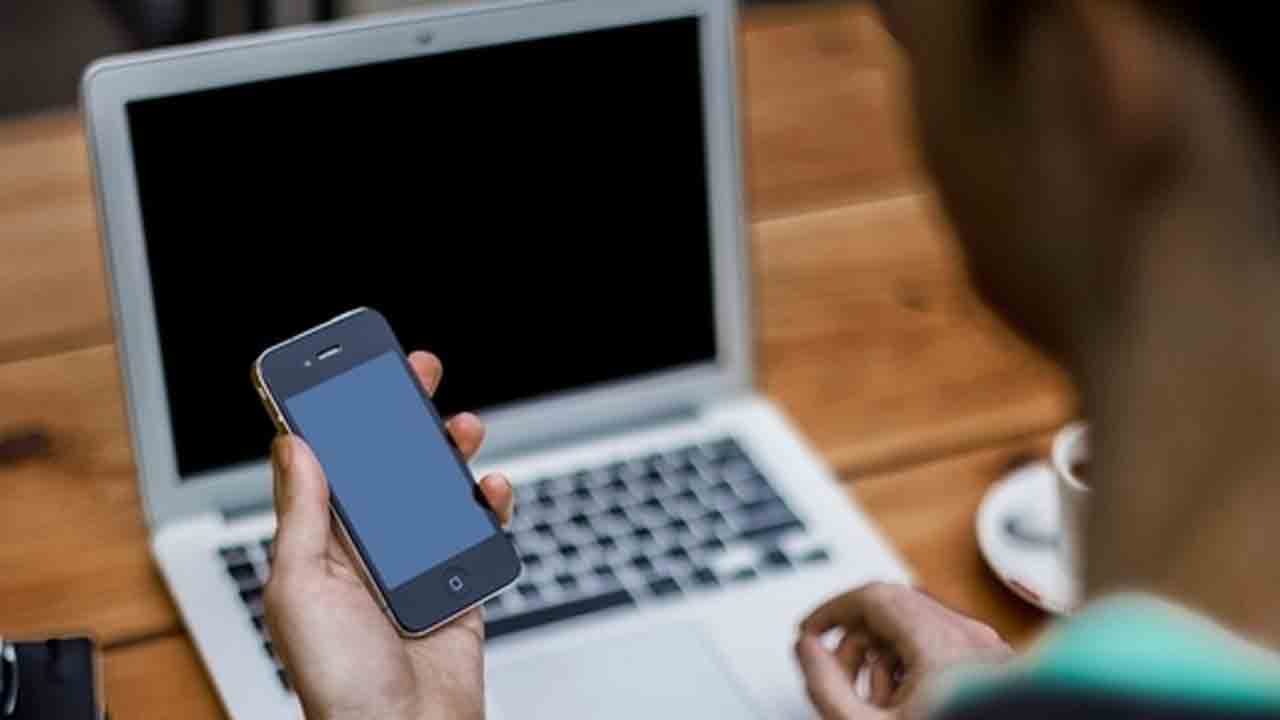 స్పెయిన్‌లో నిలిచిన మొబైల్‌ నెట్‌వర్క్‌ సేవలు