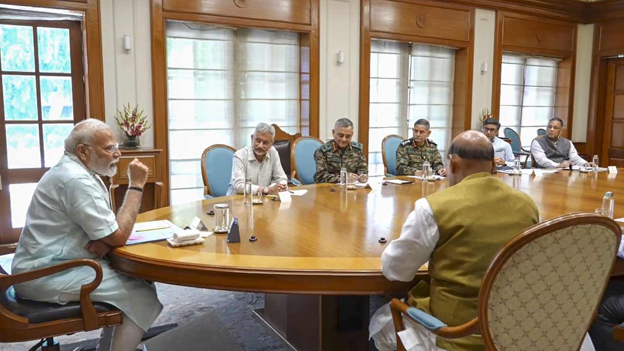 Modi | పాక్‌తో కాల్పుల విరమణపై విమర్శలు.. దిద్దుబాటు చర్యలకు దిగిన మోదీ సర్కార్‌