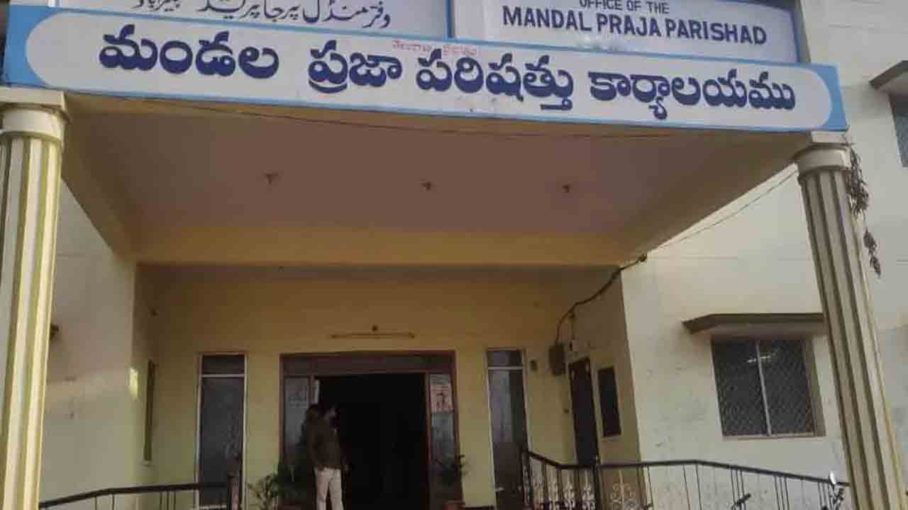 ఎంపీడీవోలకు వాహన కష్టాలు