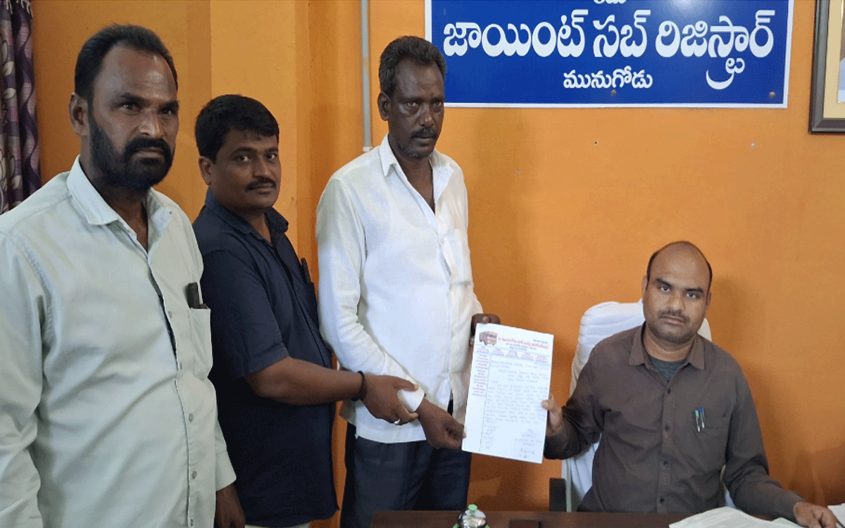 Munugode : ధాన్యం లారీల‌కు ప్ర‌త్యేక సీరియ‌ల్ నంబ‌ర్ కేటాయించాల‌ని తాసీల్దార్‌కు విన‌తి