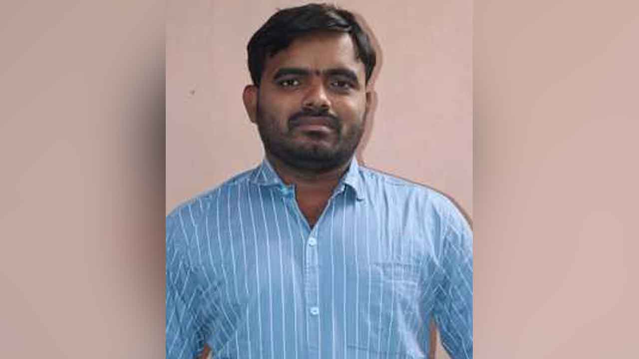 Nallabelli | తాటి వనాన్ని ధ్వంసం చేసిన వ్యక్తులపై కేసు నమోదు చేయాలి