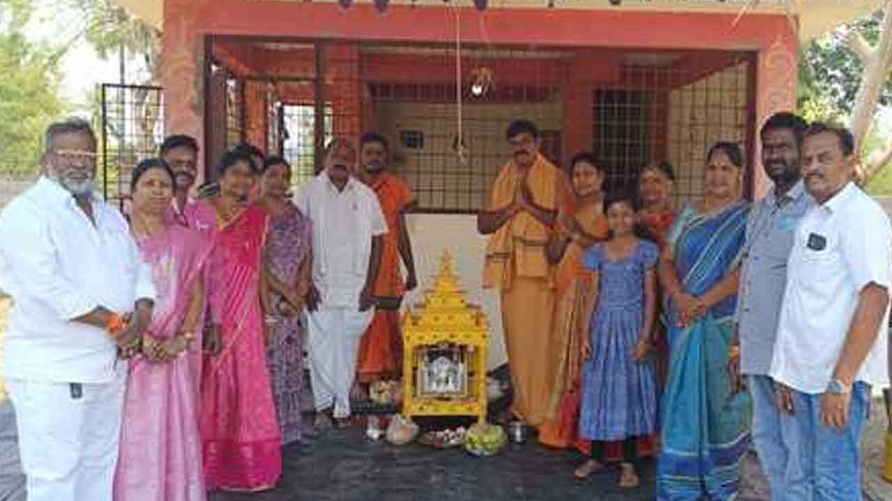 Nallabelli | ఘనంగా వాసవి కన్యకా పరమేశ్వరి జయంతి వేడుకలు