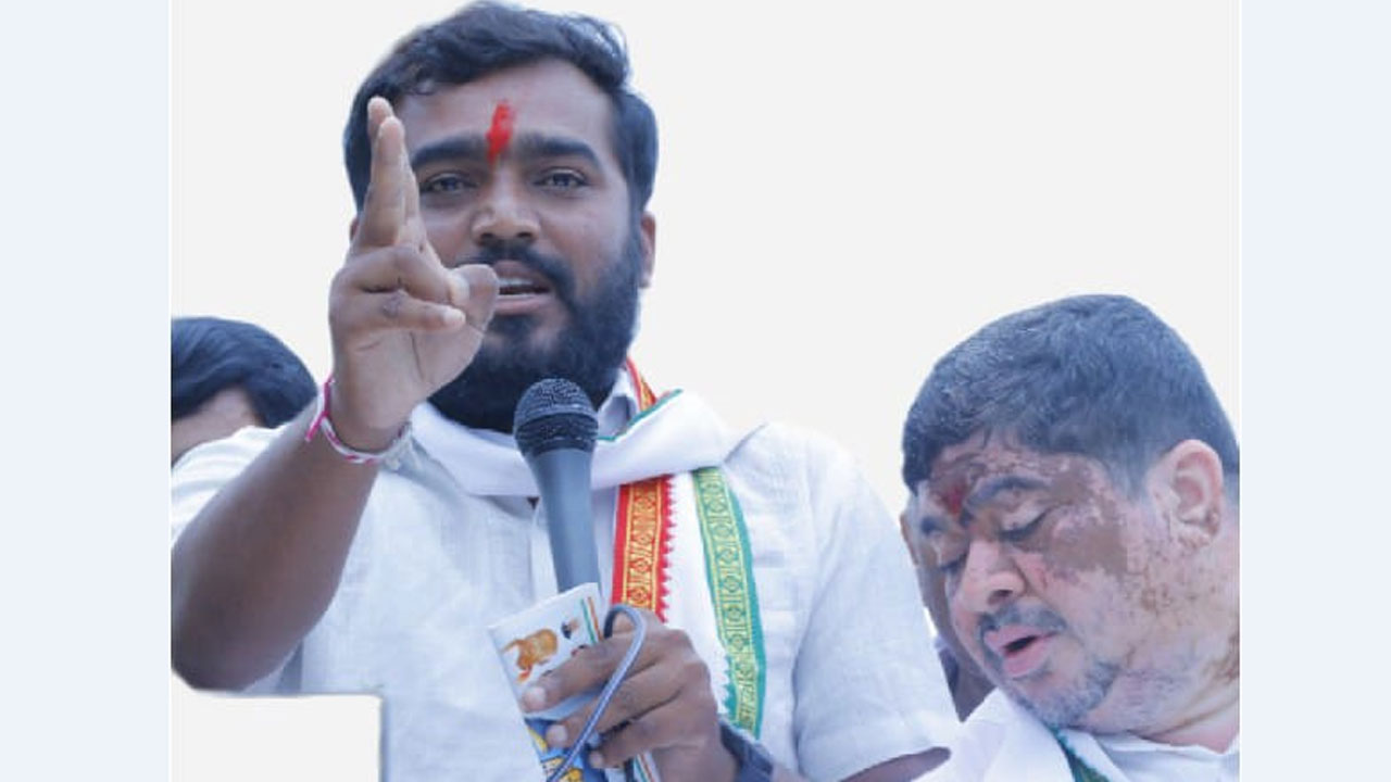 Indiramma Indlu | నామమాత్రానికే ఇందిరమ్మ కమిటీ మెంబర్.. మా జోక్యం లేకుండానే జాబితా తయారీ: కాంగ్రెస్ నేత నలివెల దిలీప్