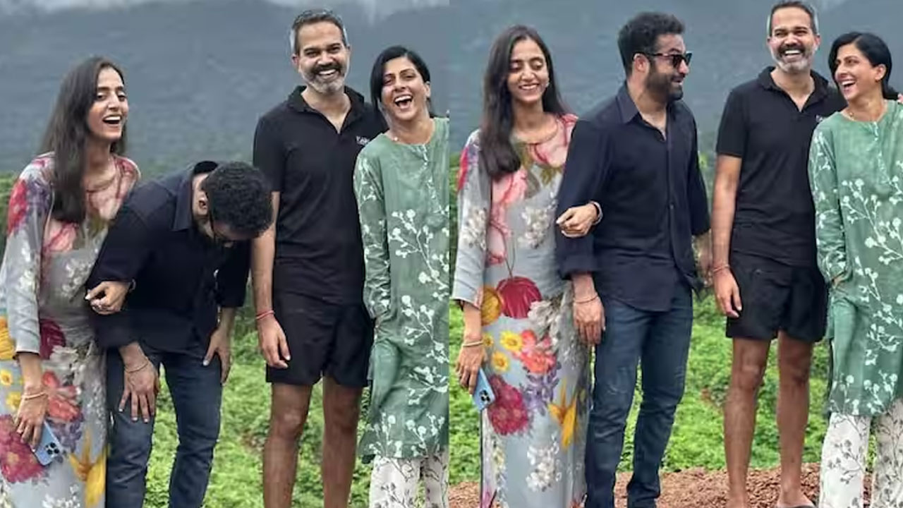 NTR- NEEL | ఫ్యామిలీస్‌తో ఎన్టీఆర్- ప్ర‌శాంత్ నీల్.. తెగ న‌వ్వించేస్తున్న జూనియ‌ర్