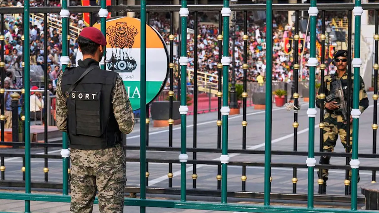 Pakistan | సరిహద్దుల్లో పాక్‌ కవ్వింపు చర్యలు.. వరుసగా 12వ రోజూ ఎల్‌ఓసీ వెంబడి కాల్పులు