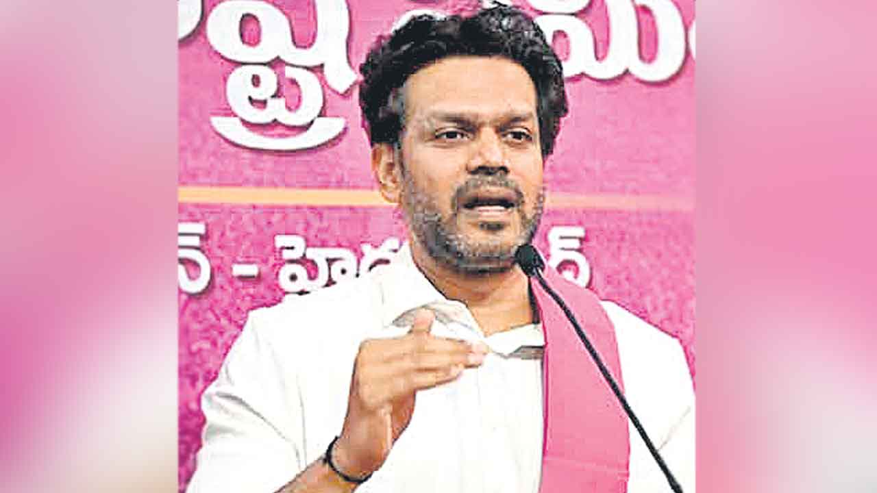 మంత్రి సీతక్కా.. నోరు జాగ్రత్త!.. పటోళ్ల కార్తీక్‌రెడ్డి