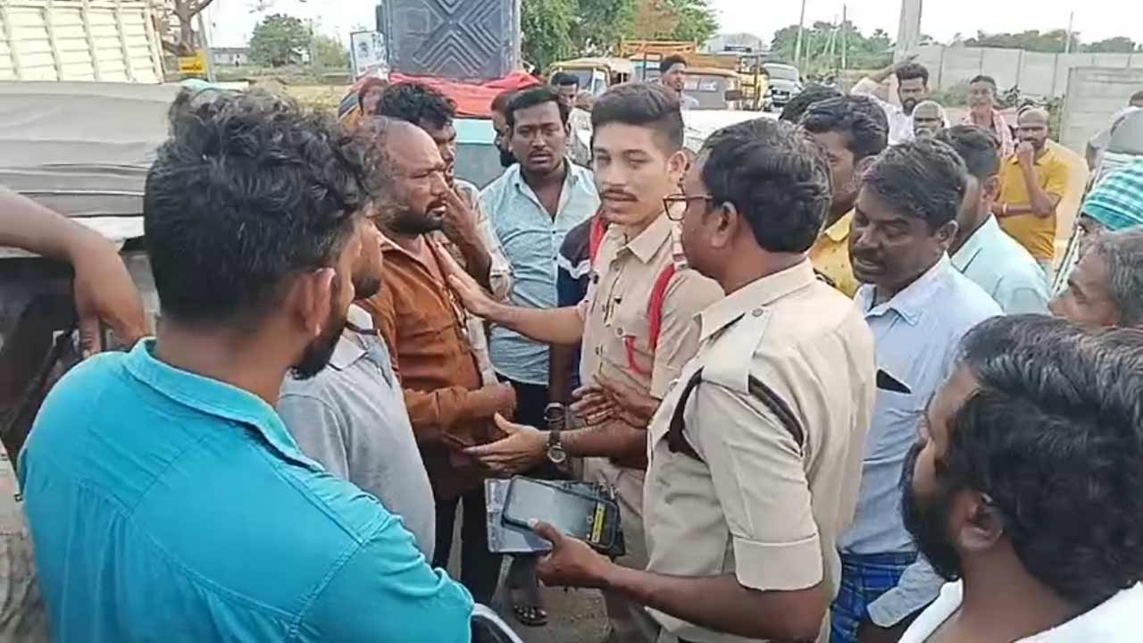 Peddapalli | రైతులను బూతులు తిట్టిన కాంగ్రెస్‌ నేత అట్లకుమార్‌.. తిరగబడి దేహశుద్ధి చేసిన అన్నదాతలు