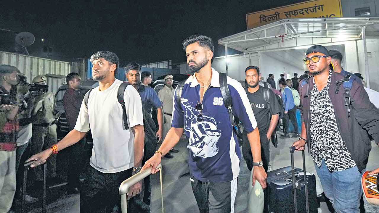 క్షేమంగా ఢిల్లీకి..