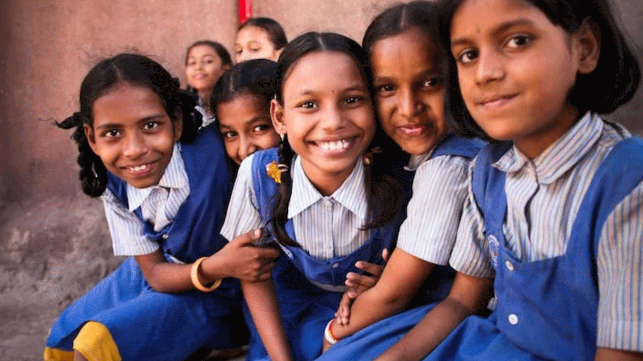 Punjab: ఆరు రోజుల త‌ర్వాత పంజాబ్‌లో తెరుచుకున్న స్కూళ్లు