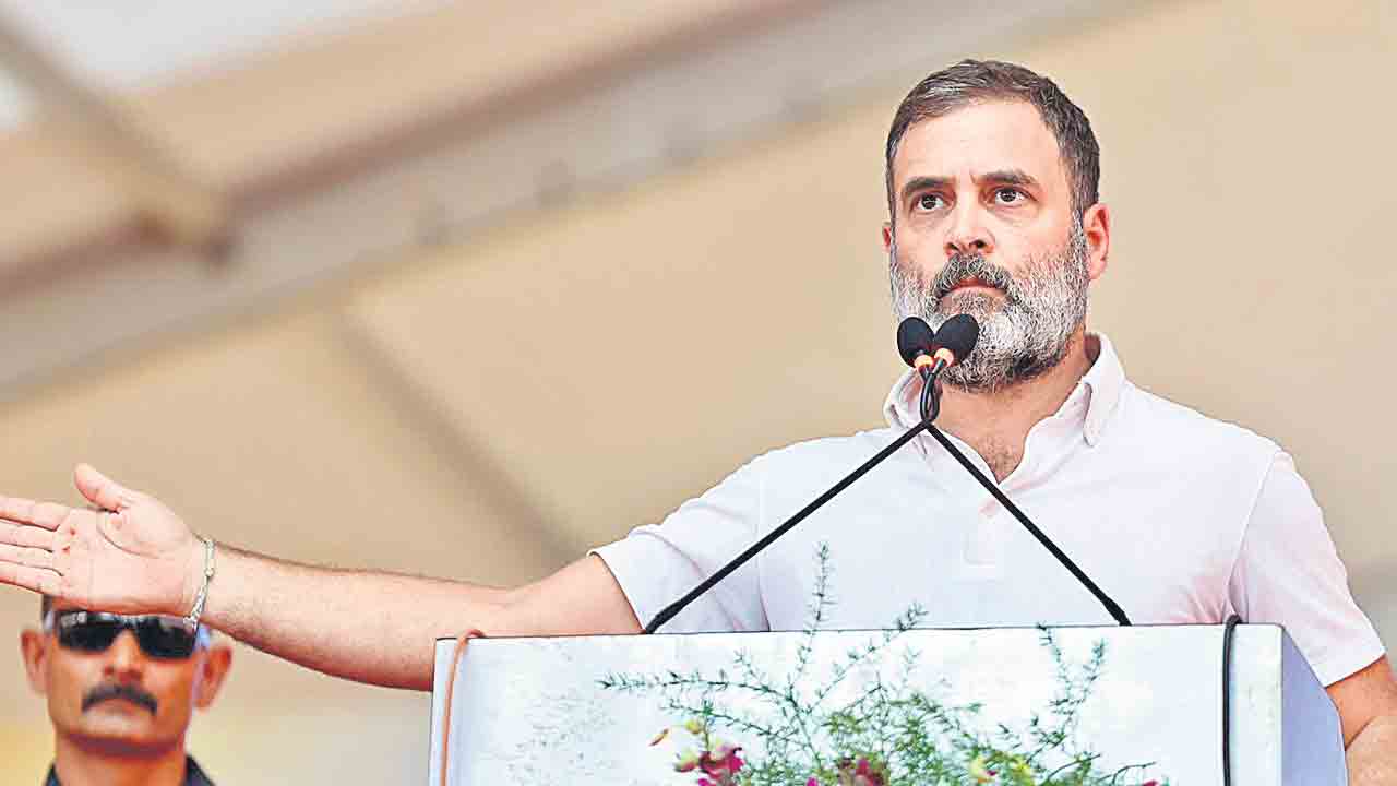 రాహుల్‌ గాంధీపై నాన్‌ బెయిలబుల్‌