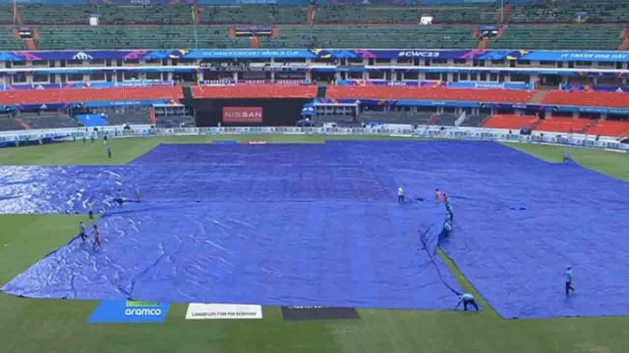 IPL 2025 | ఉప్ప‌ల్‌లో భారీ వ‌ర్షం.. స‌న్‌రైజ‌ర్స్ ఇన్నింగ్స్ సాగేనా..?