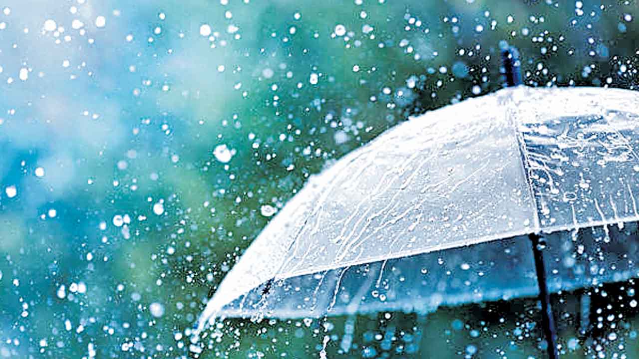 Heavy Rains | బంగాళాఖాతంలో అల్పపీడనం.. రాబోయే రెండు రోజులు భారీ నుంచి అతి భారీ వర్షాలు
