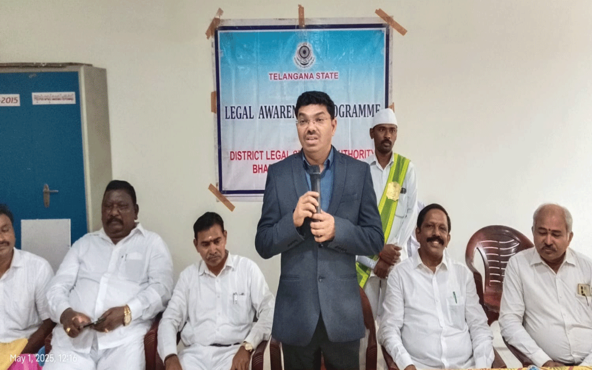 Ramavaram : కార్మిక చట్టాలపై అవగాహన అవసరం : ఎం. రాజేందర్