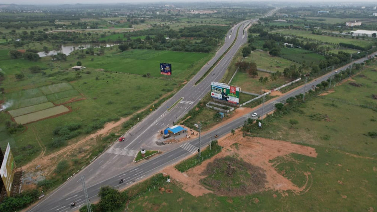 Yacharam | డబుల్‌ ట్రబుల్‌.. నిర్మాణ దశలో నిలిచిన రోడ్లతో ప్రజల అవస్థలు