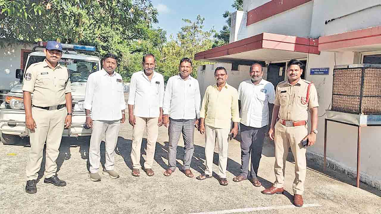 మాజీ సర్పంచ్‌ల ముందస్తు అరెస్ట్‌లు