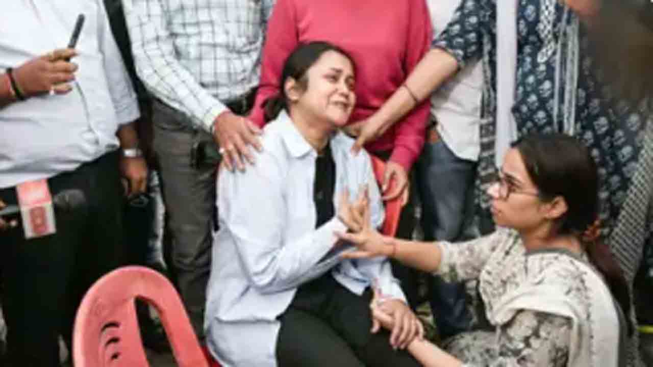 Don’t want job or money | ఉద్యోగం, డబ్బు వద్దు.. నా భర్తకు అమరవీరుడి హోదా ఇవ్వండి: శుభం ద్వివేది భార్య