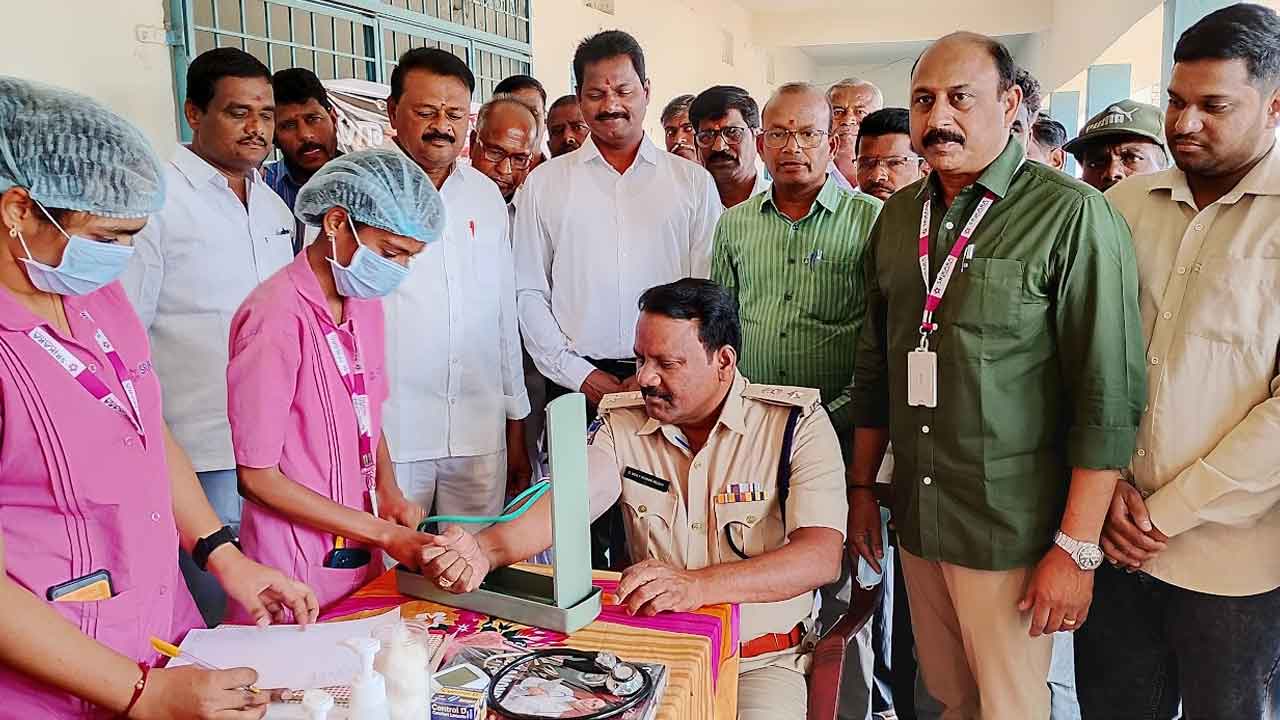 SP Uday Kumar Reddy | ఆరోగ్యం పట్ల శ్రద్ధ వహించాలి : ఎస్పీ ఉదయ్‌కుమార్‌రెడ్డి