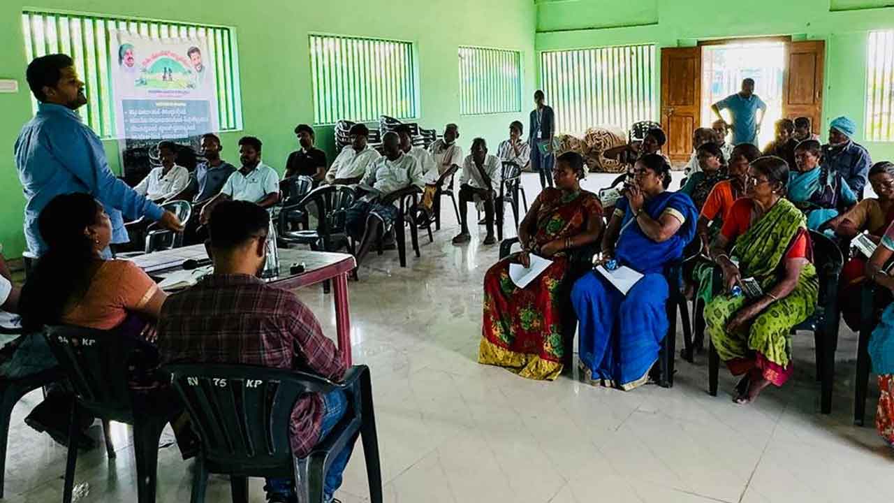 Monsoon cultivation | వానకాలం సాగులో సస్యరక్షణ చర్యలు చేపట్టాలి : వ్యవసాయ శాస్త్రవేత్త శ్రీజన్