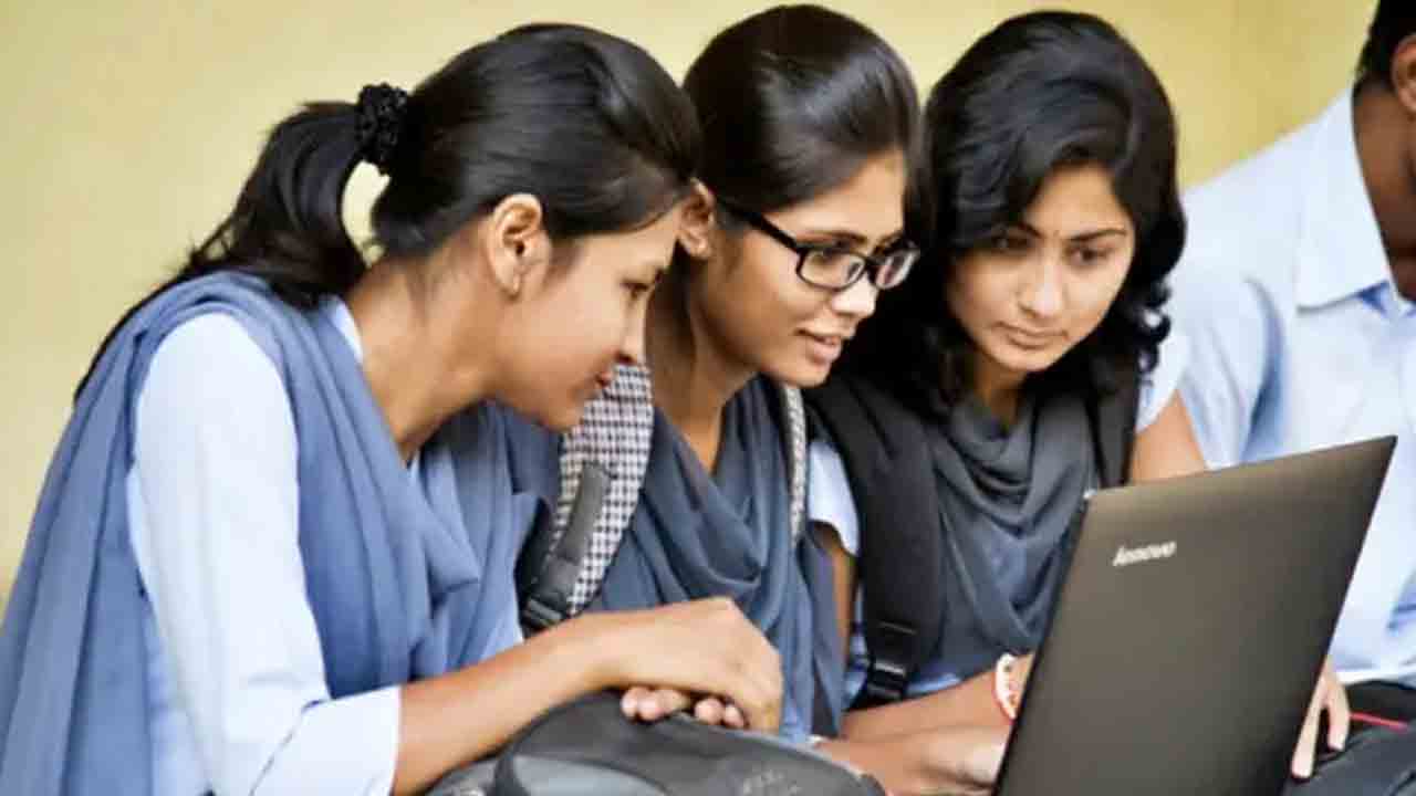 ఇంటర్‌ సప్లిమెంటరీ హాల్‌టికెట్ల విడుదల