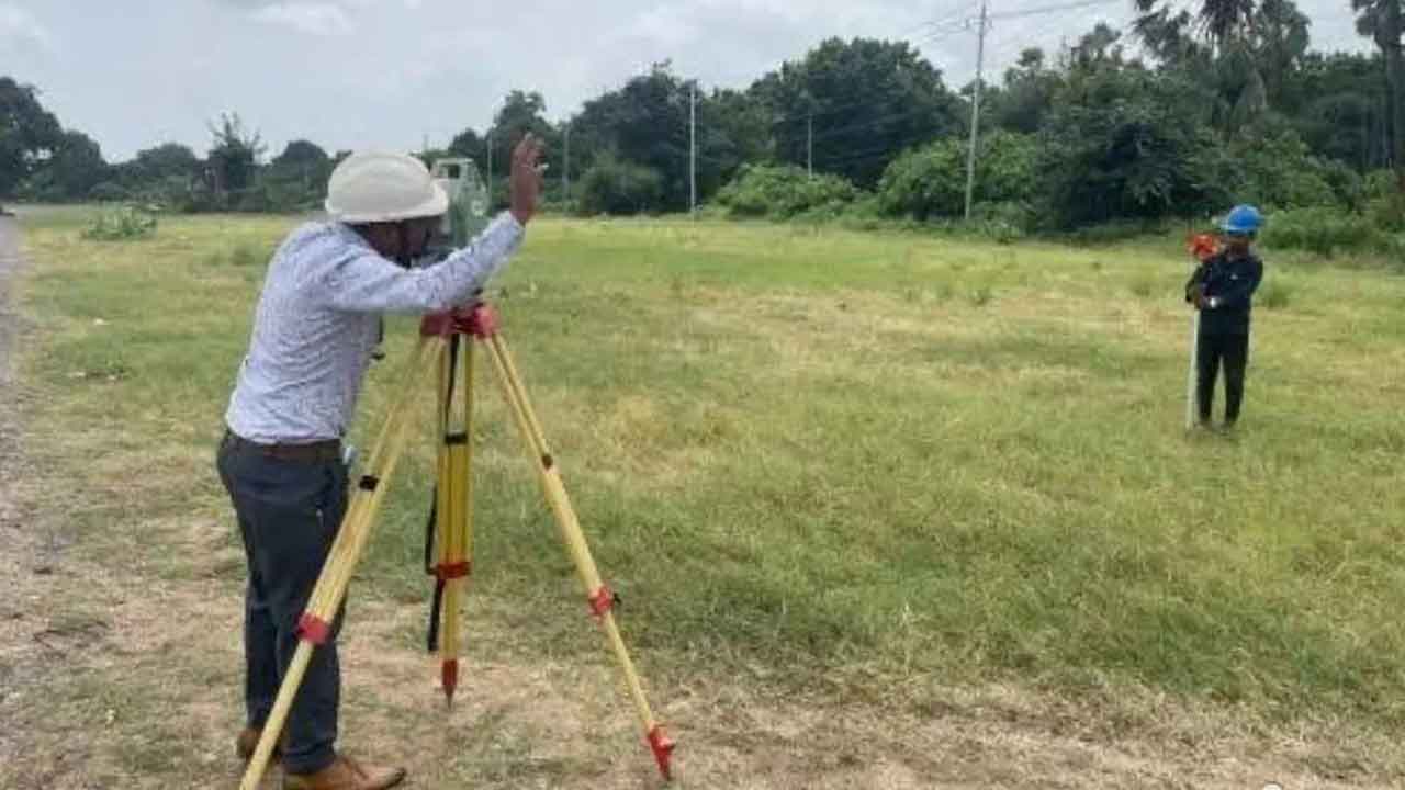 సర్వేయర్‌ పోస్టులకు 8,500 దరఖాస్తులు