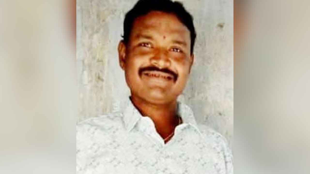 Adilabad | ఆదిలాబాద్‌లో జిల్లాలో పురుగుల మందు తాగి కూలీ మృతి