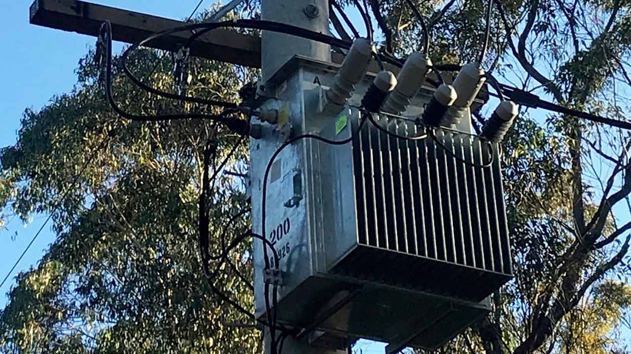 Erragadda | ప్రమాదకరంగా ట్రాన్స్‌ఫార్మ‌ర్.. తొల‌గించాల‌ని ఎమ్మెల్యే మాగంటి ఆదేశాలు