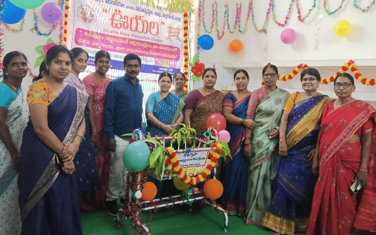 Devarakonda Rural : దేవరకొండ ఏరియా హాస్పిటల్‌లో ఊయల సెంటర్ ప్రారంభం