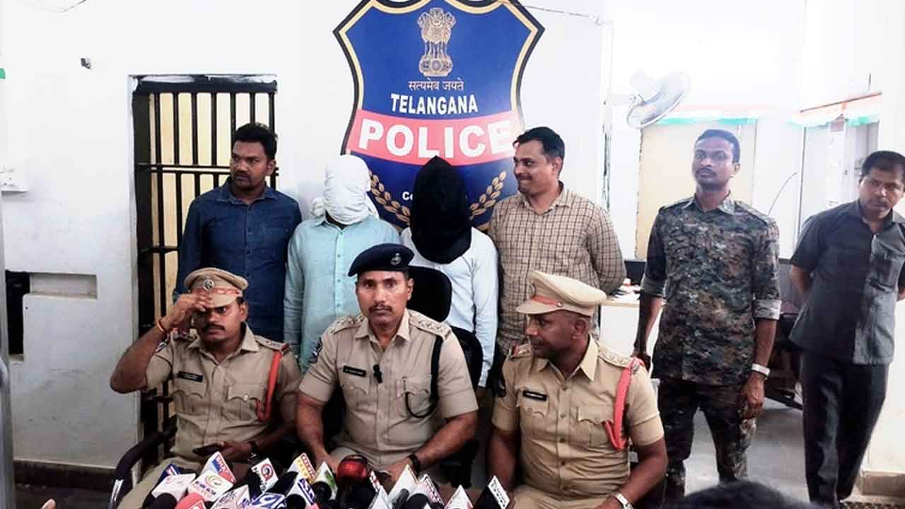 Warangal | ఇద్దరు అంతరాష్ట్ర దొంగల అరెస్ట్.. బంగారం ఆభరణాలు స్వాధీనం