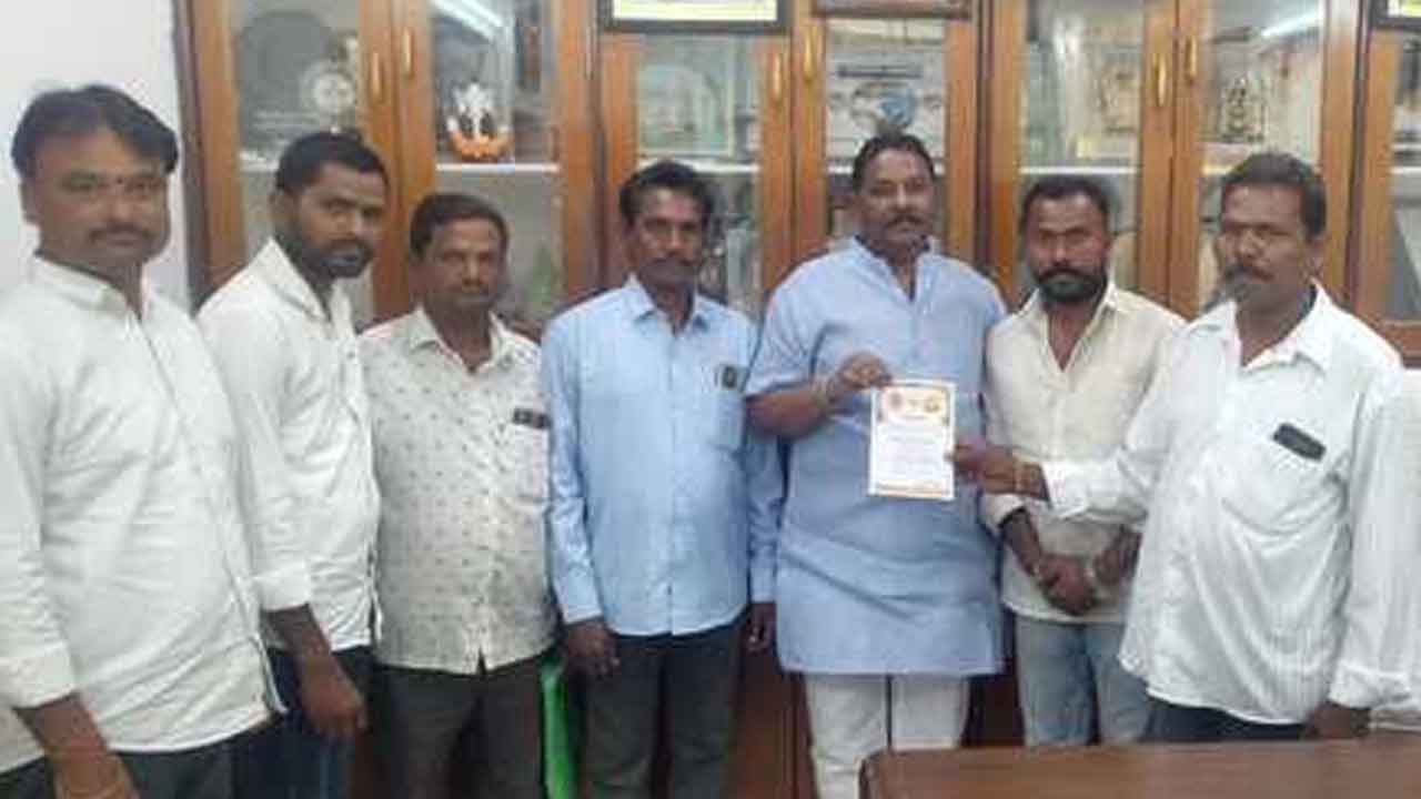 నారక్కపేటలో ఈనెల 14న పెద్దమ్మ తల్లి విగ్రహ ప్రతిష్టాపన