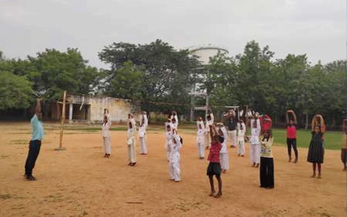 Chandur : యోగాతో మానసిక ఆరోగ్యం : ఇడికూడ వెంకటేశ్