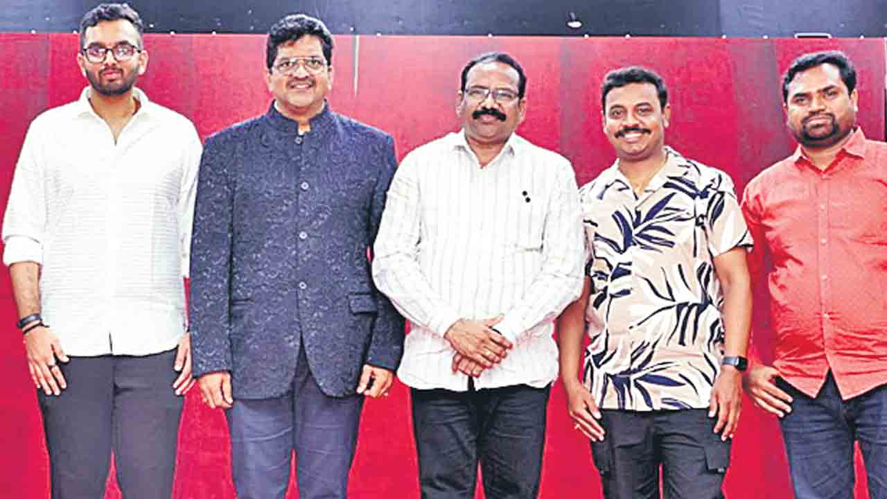 దుబాయ్‌లో గామా హంగామా..