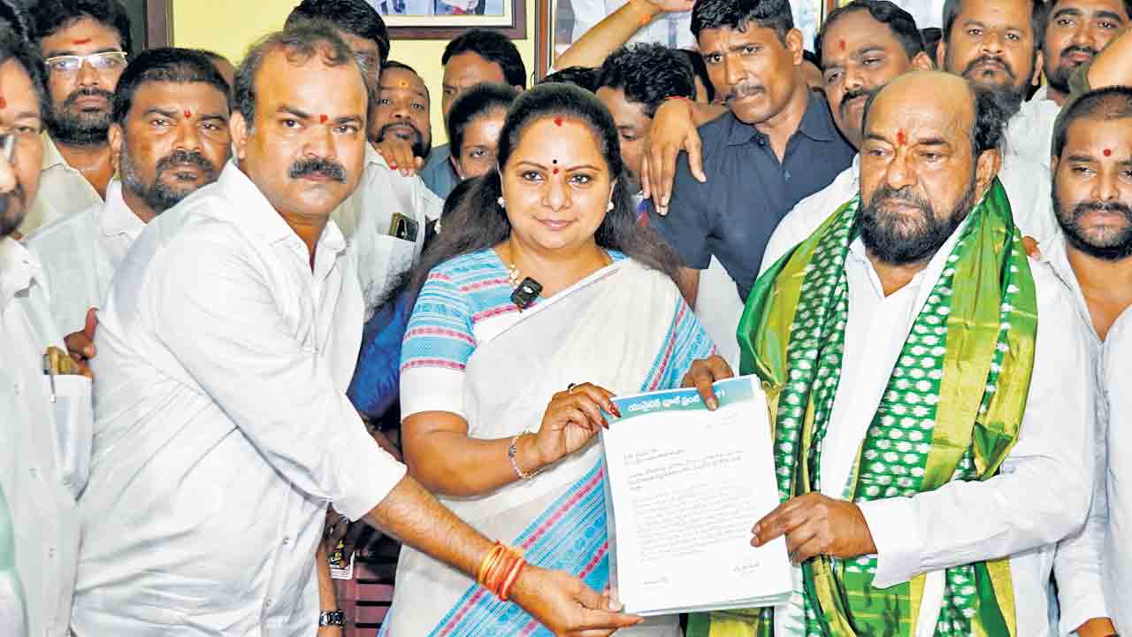 ‘రైల్రోకో’కు సంపూర్ణ మద్దతు.. ఎంపీ ఆర్ కృష్ణయ్య వెల్లడి