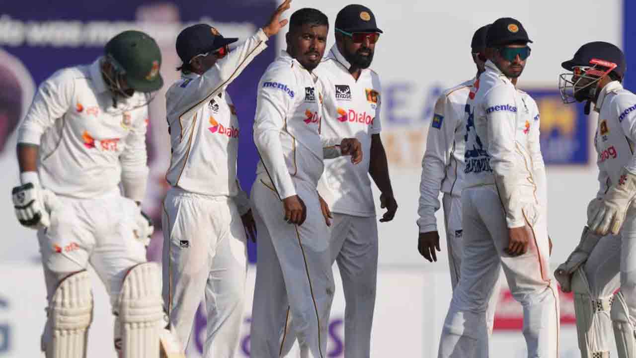 రాణించిన లంక బౌలర్లు