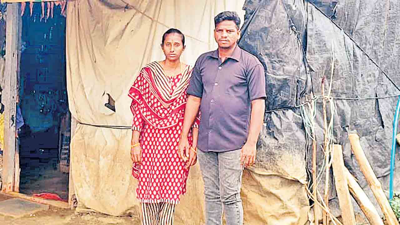 బీఆర్ఎస్ స్టేటస్.. ఇందిరమ్మ ఇల్లు క్యాన్సిల్!