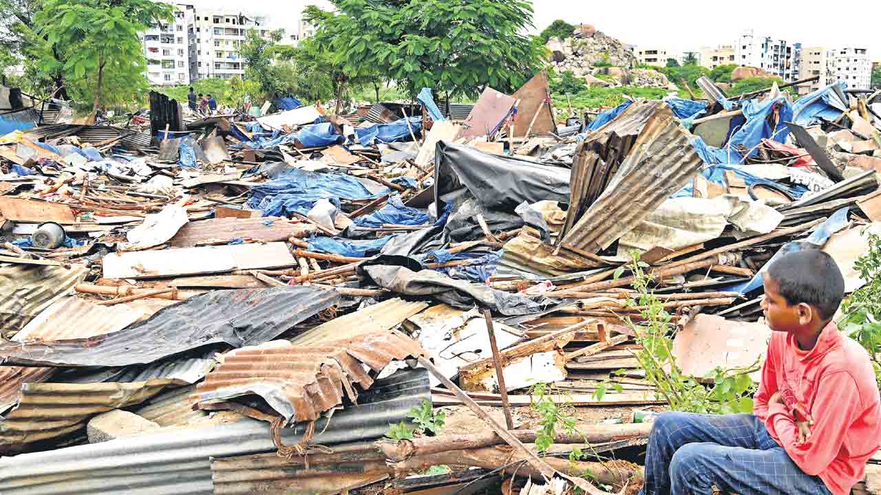 మూసీకి 100 మీటర్లలోనే భారీ వెంచర్‌.. ప్రతాపసింగారం గ్రామంలో 130 ఎకరాల్లో భారీ వెంచర్‌