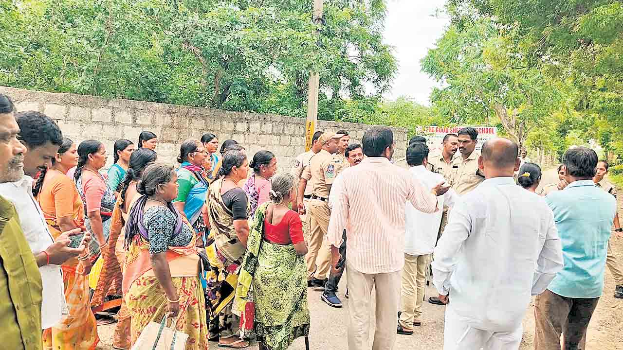 ఎన్కేపల్లికి హెచ్‌ఎండీఏ అధికారులు