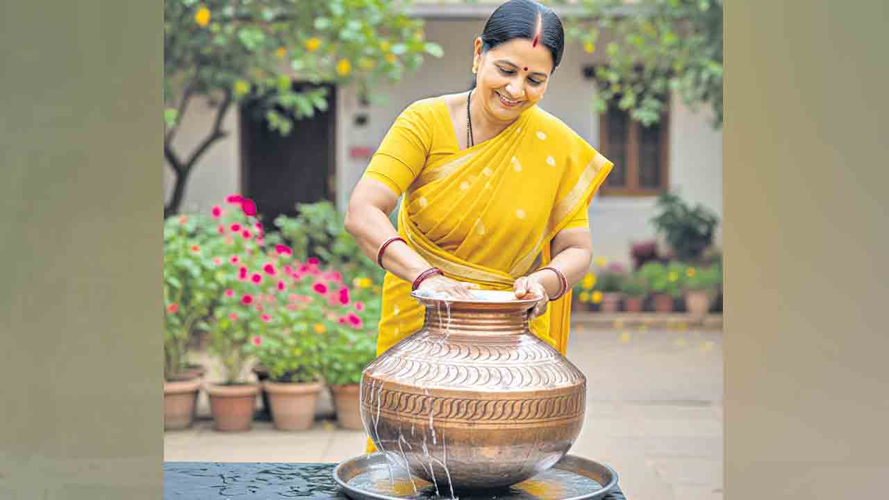 రాగి బిందె..