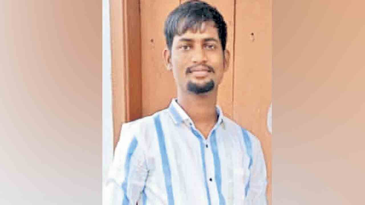 ఆర్థిక ఇబ్బందులతో ఆటోడ్రైవర్‌ ఆత్మహత్య