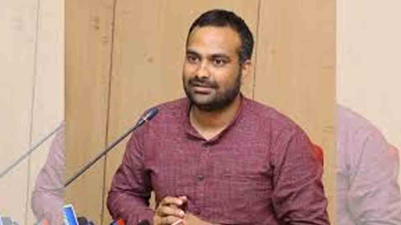 అడిషనల్‌ కమిషనర్ల కుదింపు