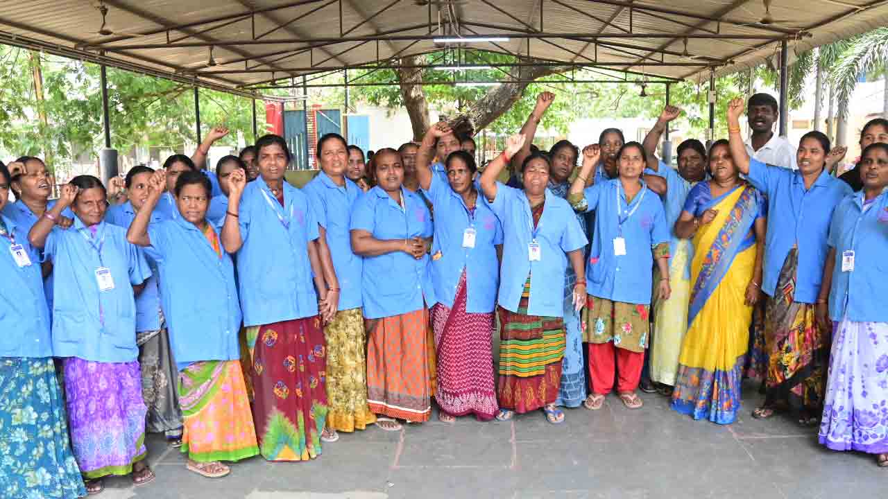 ఖమ్మం పెద్దాసుపత్రి కంపు కొడుతోంది !