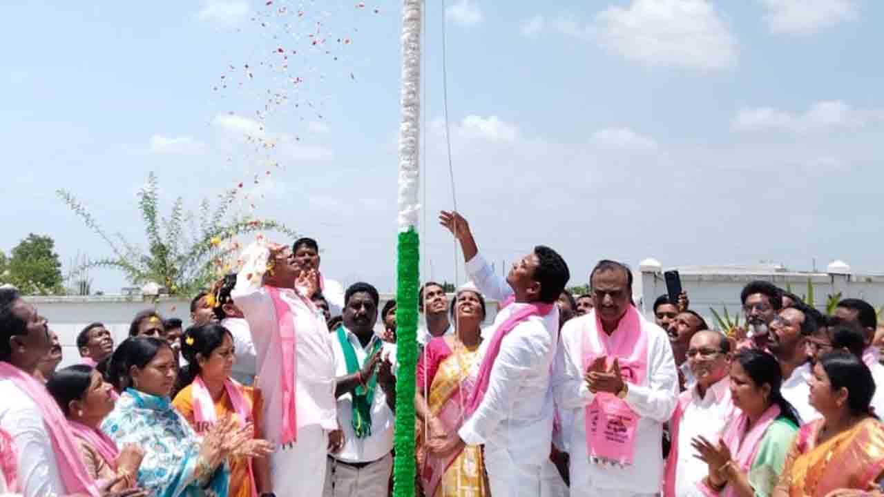 సుదీర్ఘపోరాటంతోనే.. స్వరాష్ట్ర సాకారం