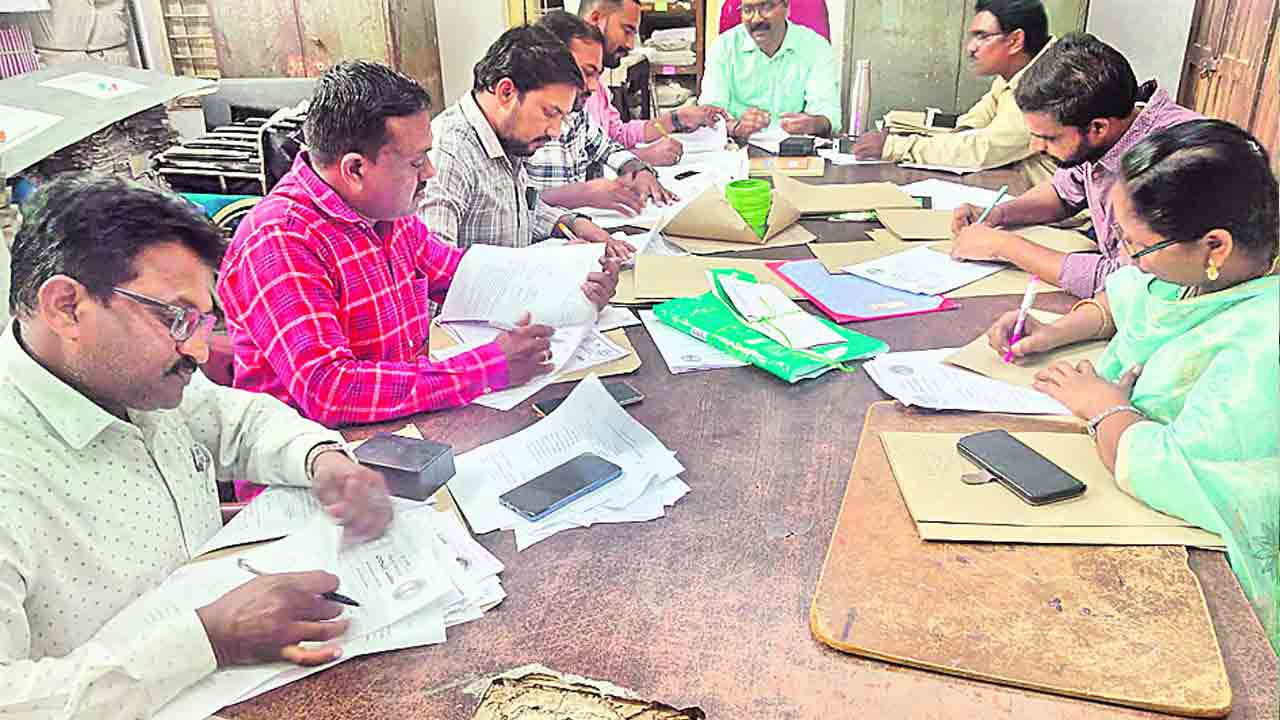 భూసమస్యలు పరిష్కారమయ్యేనా?