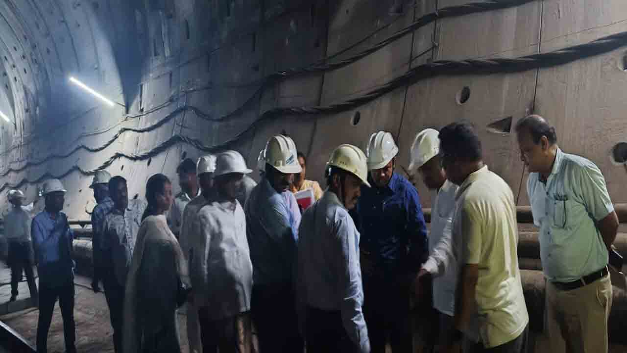 డ్రిల్‌ అండ్‌ బ్లాస్ట్‌ మెథడ్‌లో పనులు చేపట్టాలి