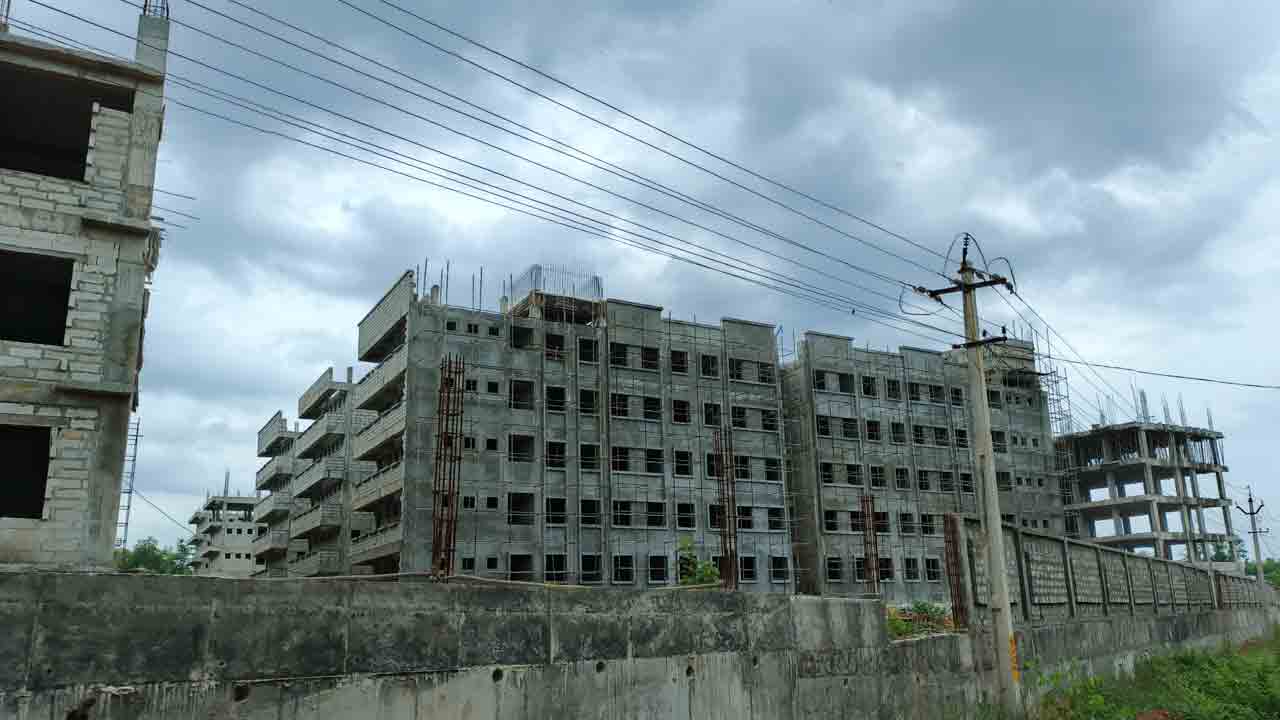సమస్యలతో వైద్య విద్య