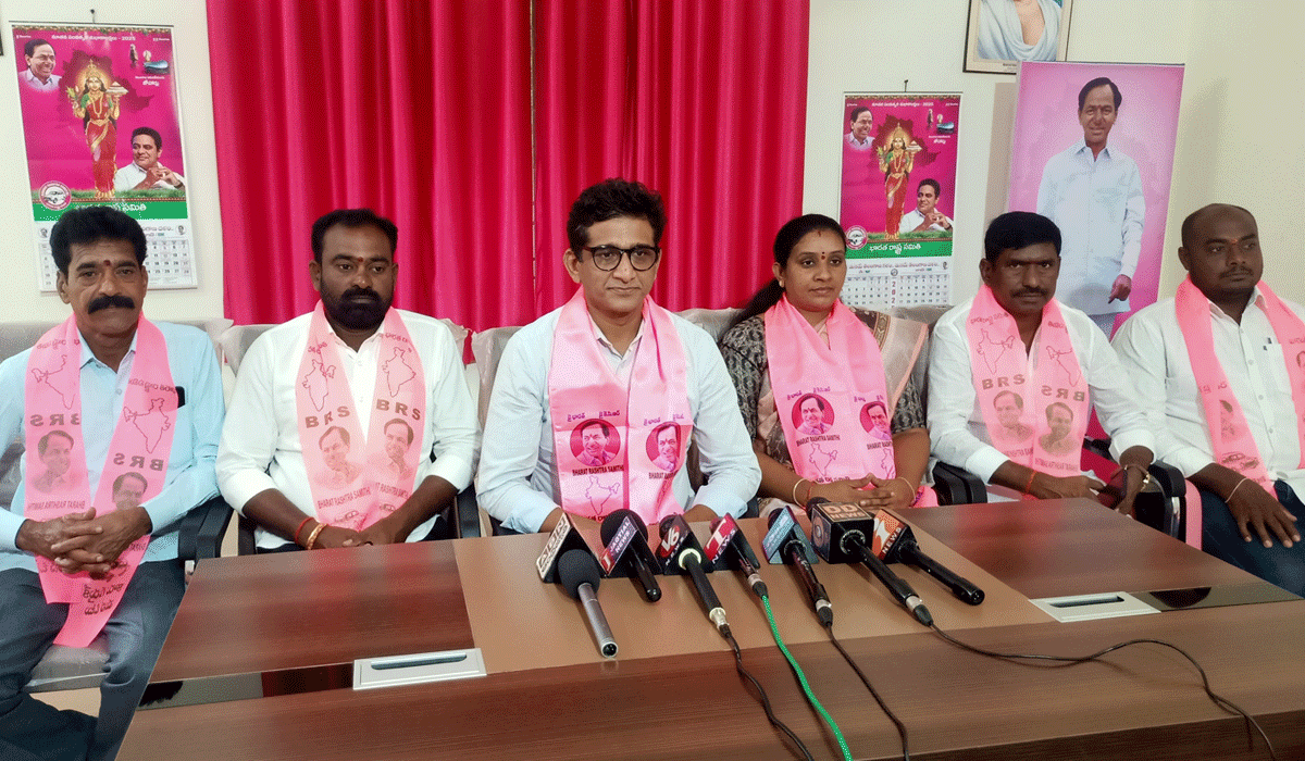 Korutla MLA Dr. Sanjay | సరుకు లేదు.. సబ్జెక్టు లేదు… అంతా బూతుపురాణాలే.. : కోరుట్ల ఎమ్మెల్యే డాక్టర్ సంజయ్